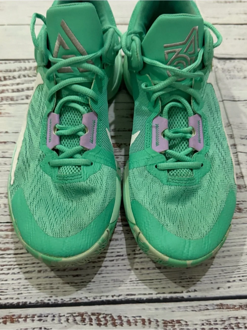 Nike Giannis basketball shoes size 9